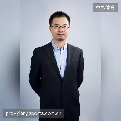 倪立